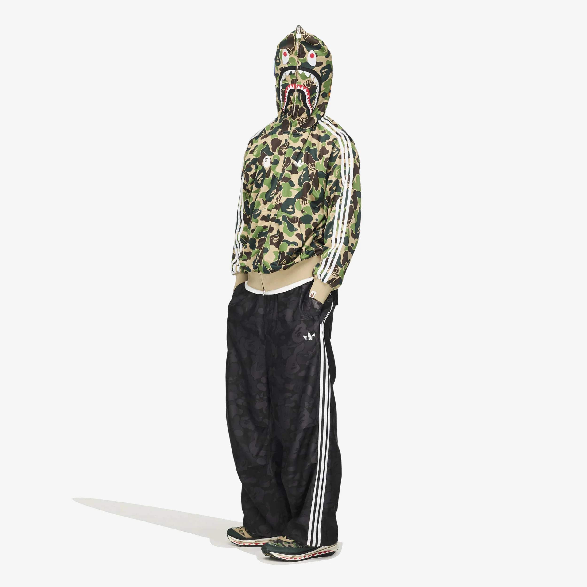 Shark Track Hoodie x BAPE® - Image 8