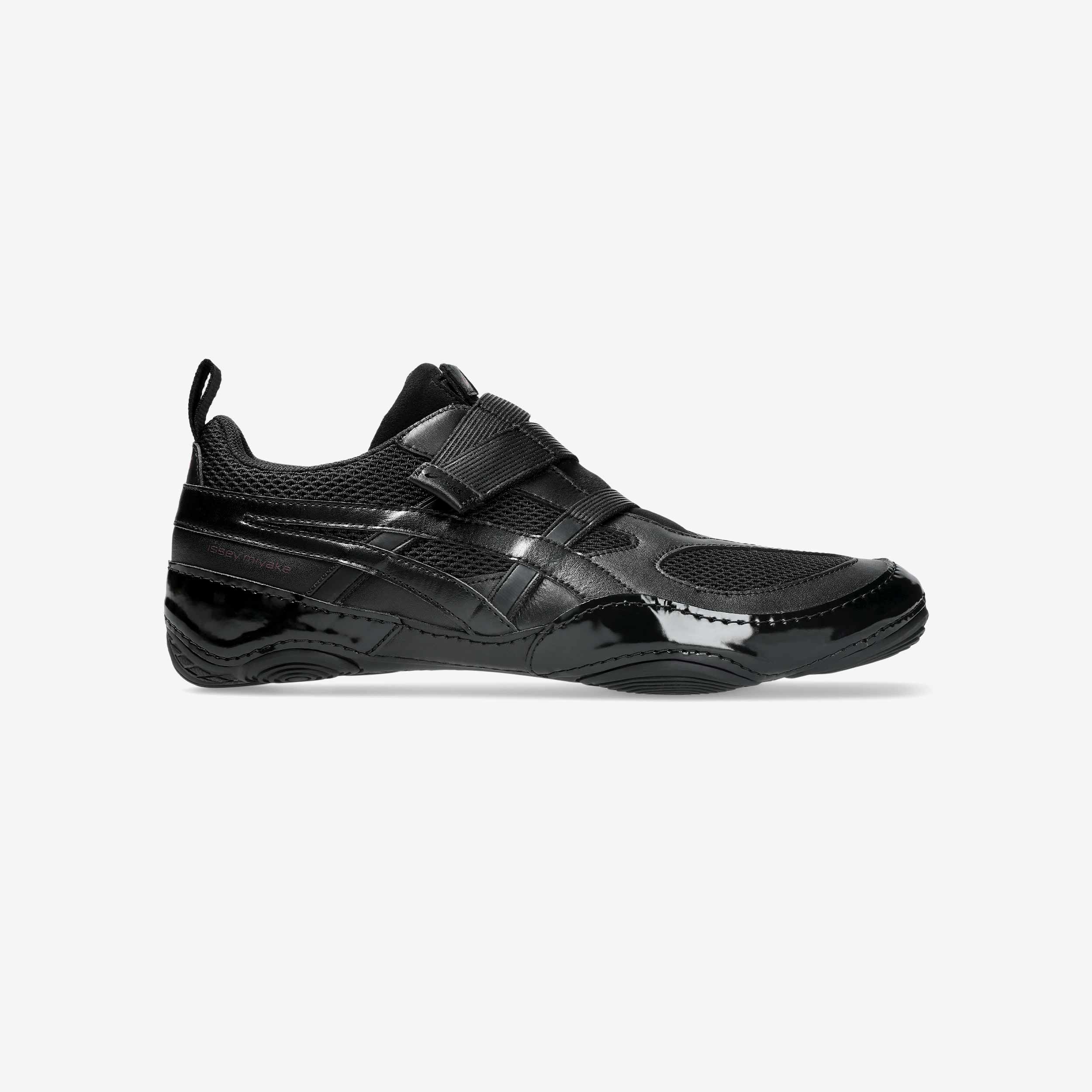 Hyper Taping x Issey Miyake