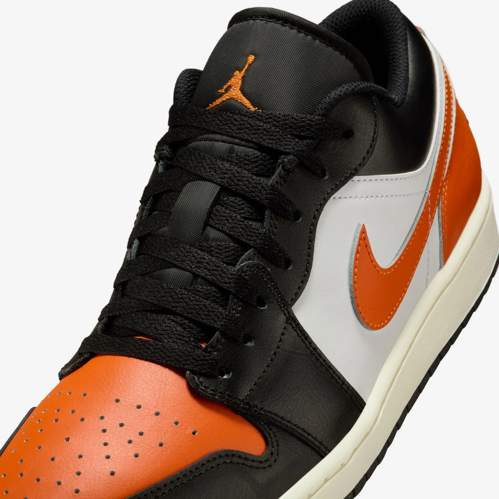 Air Jordan 1 Low - Image 6