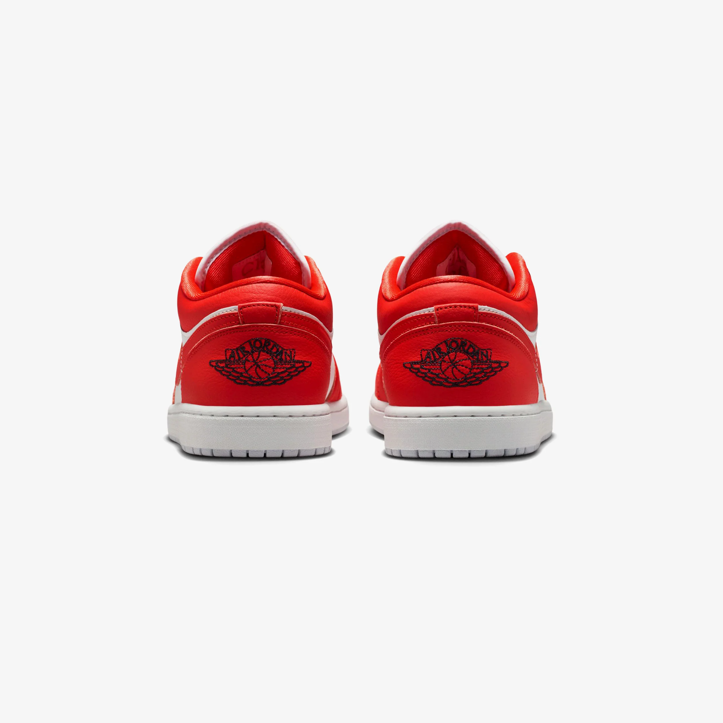Air Jordan 1 Low SE "Chile Red" - Image 3