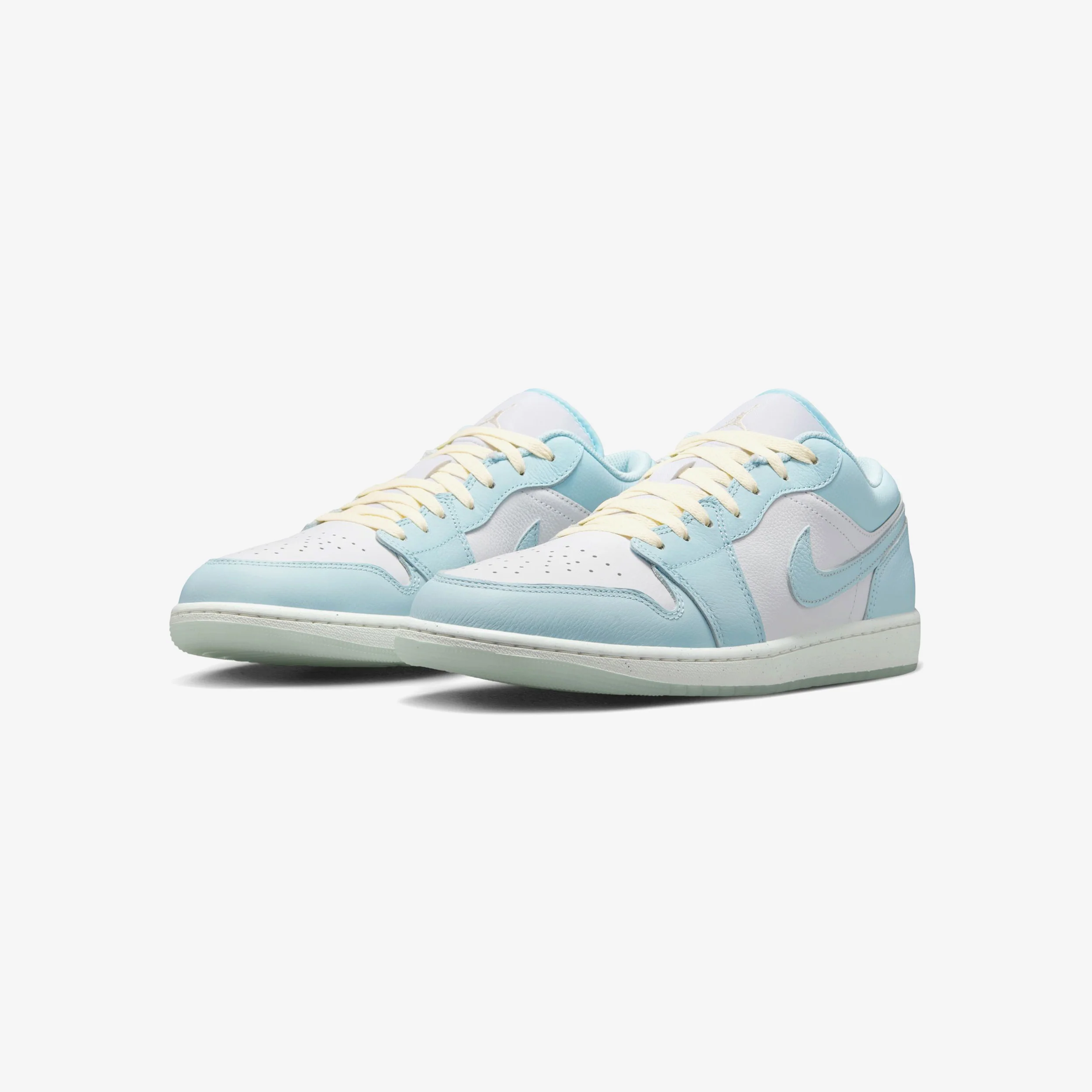 Air Jordan 1 Low SE - Image 3