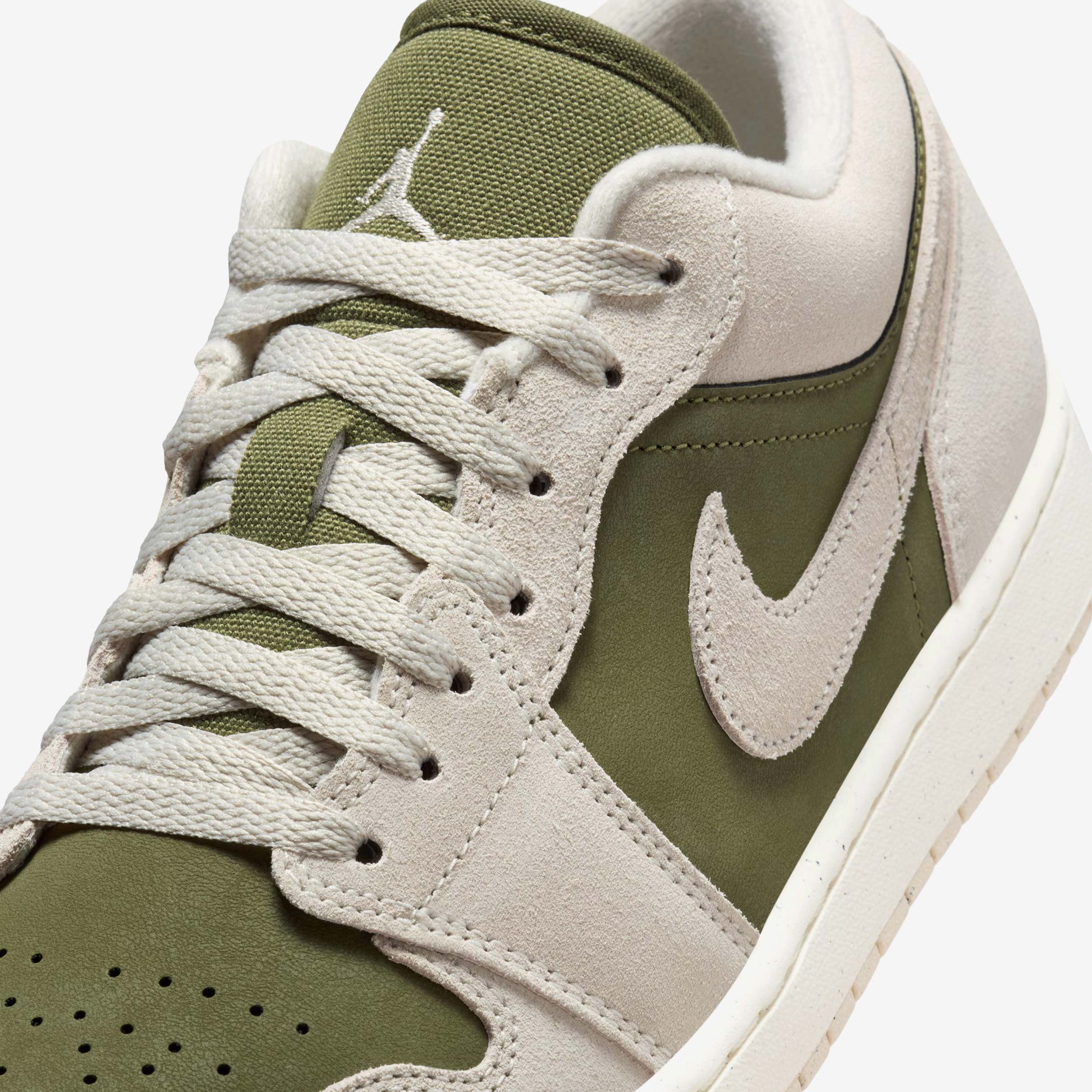 Air Jordan 1 Low SE - Image 6