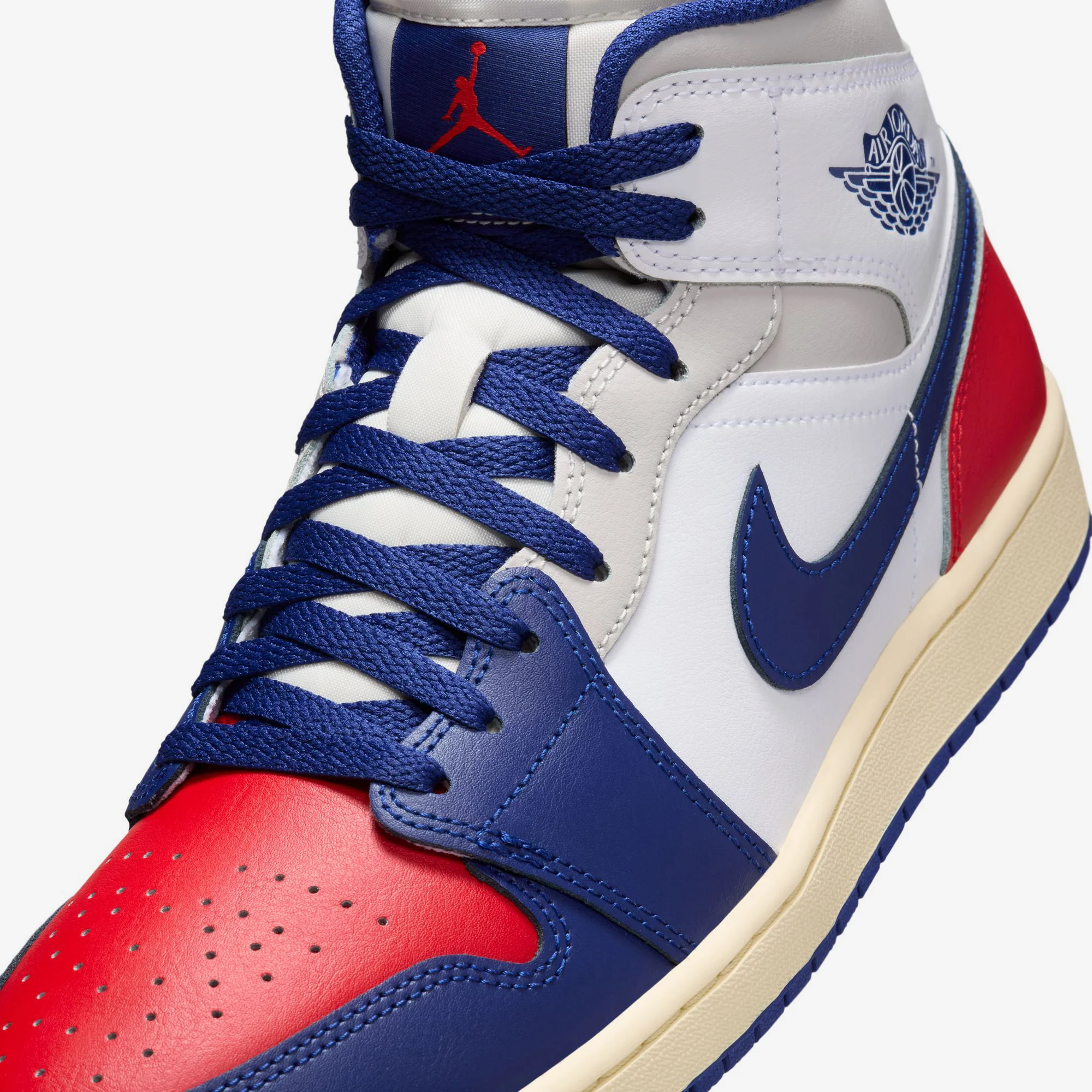 Air Jordan 1 Mid - Image 6