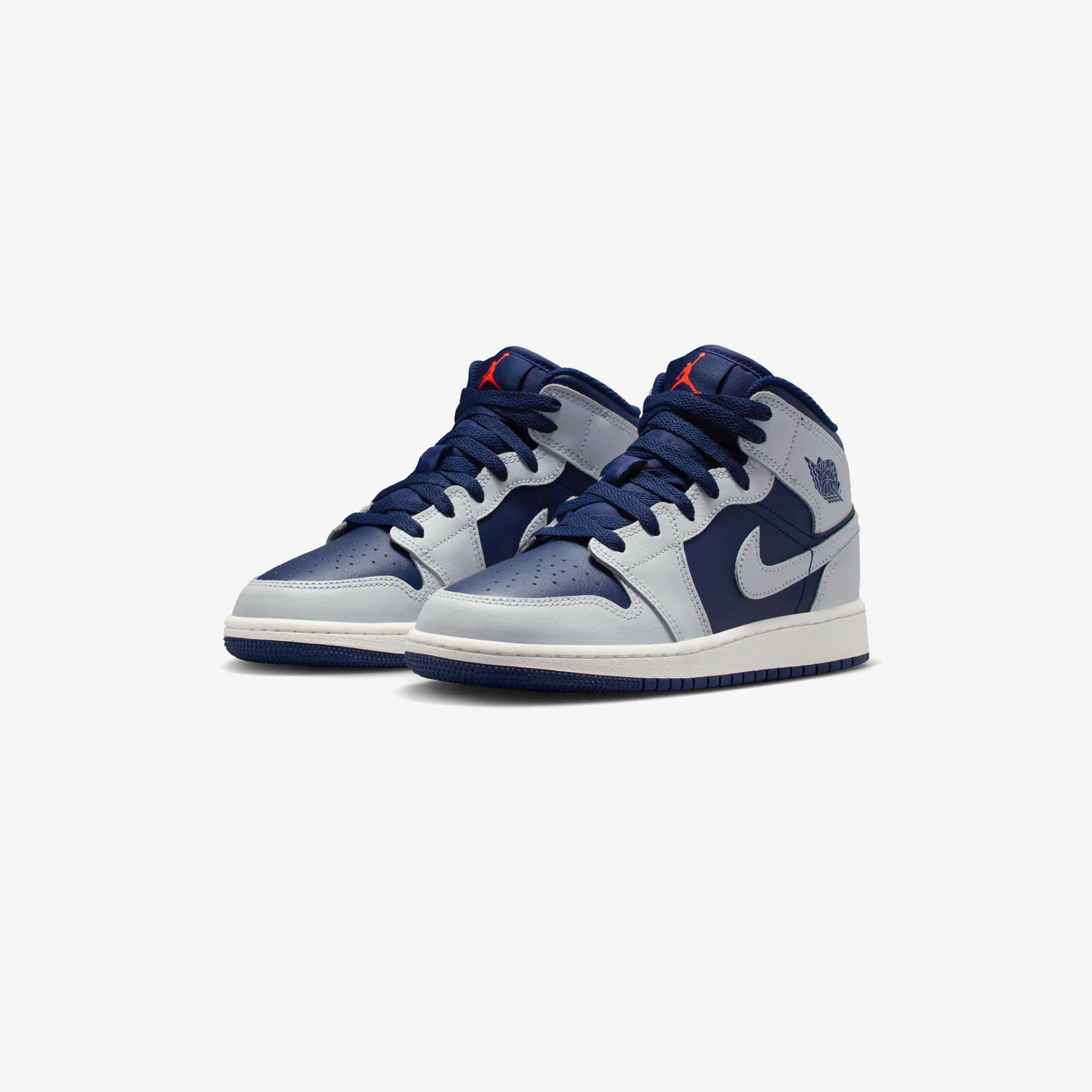 Air Jordan 1 Mid (GS) - Image 2