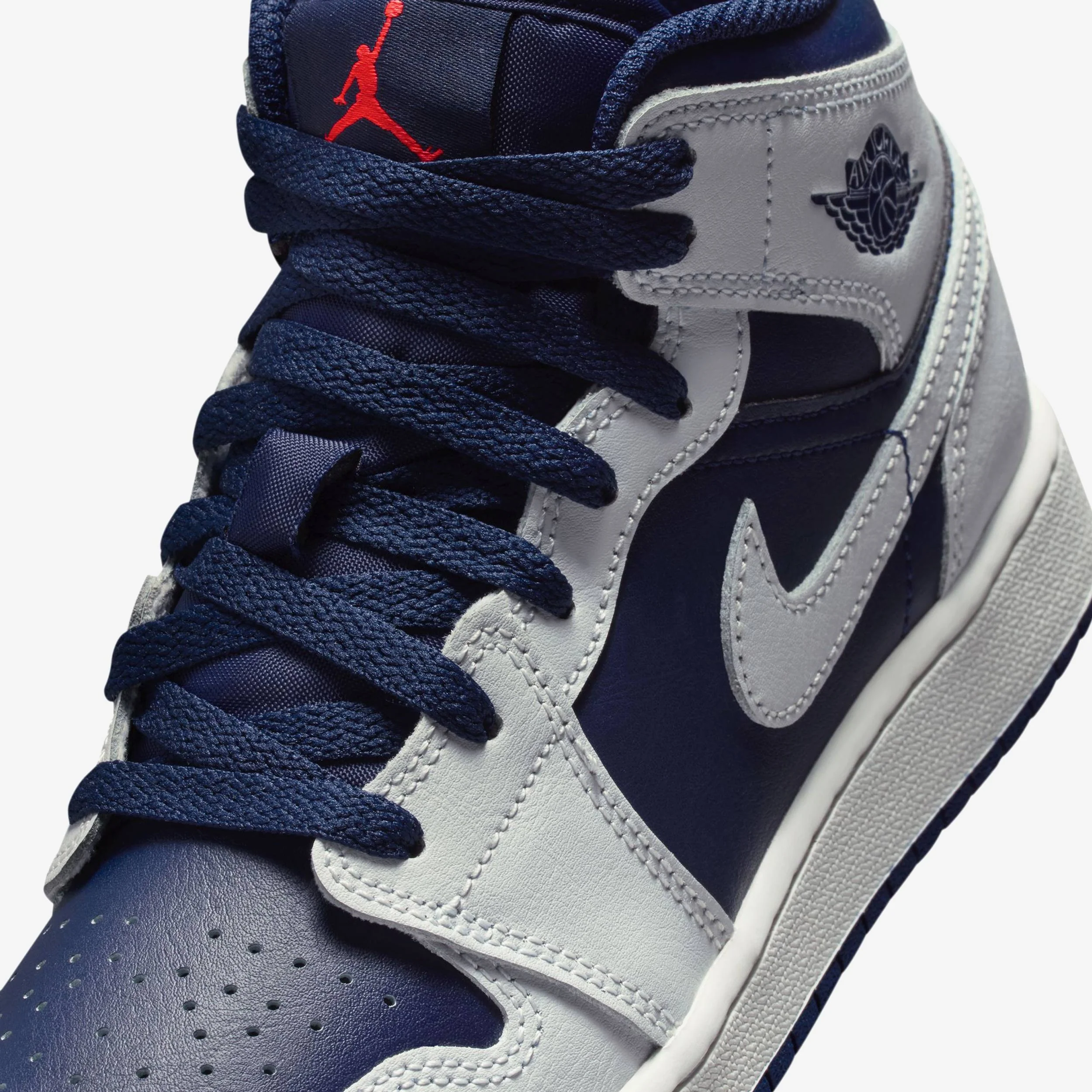 Air Jordan 1 Mid (GS) - Image 6