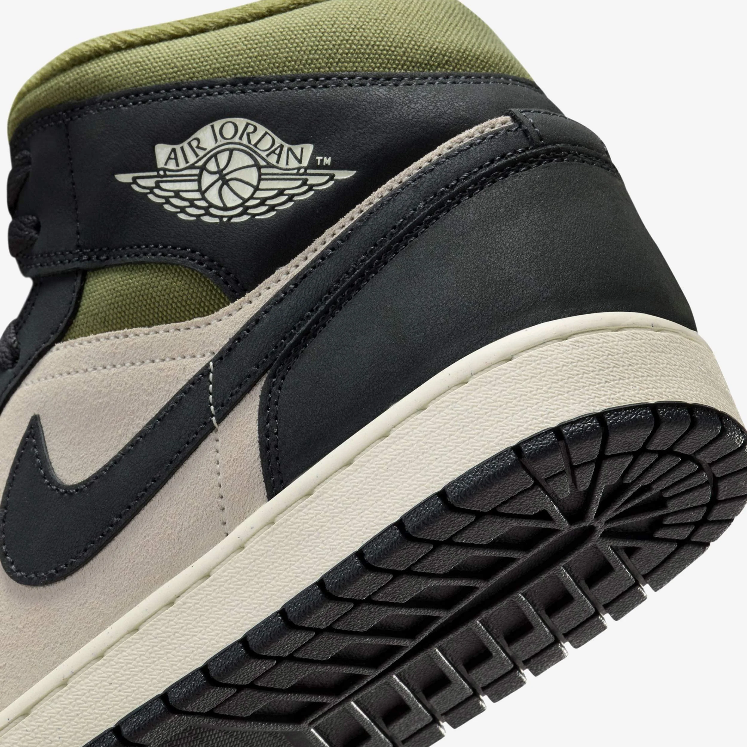 Air Jordan 1 Mid SE - Image 7