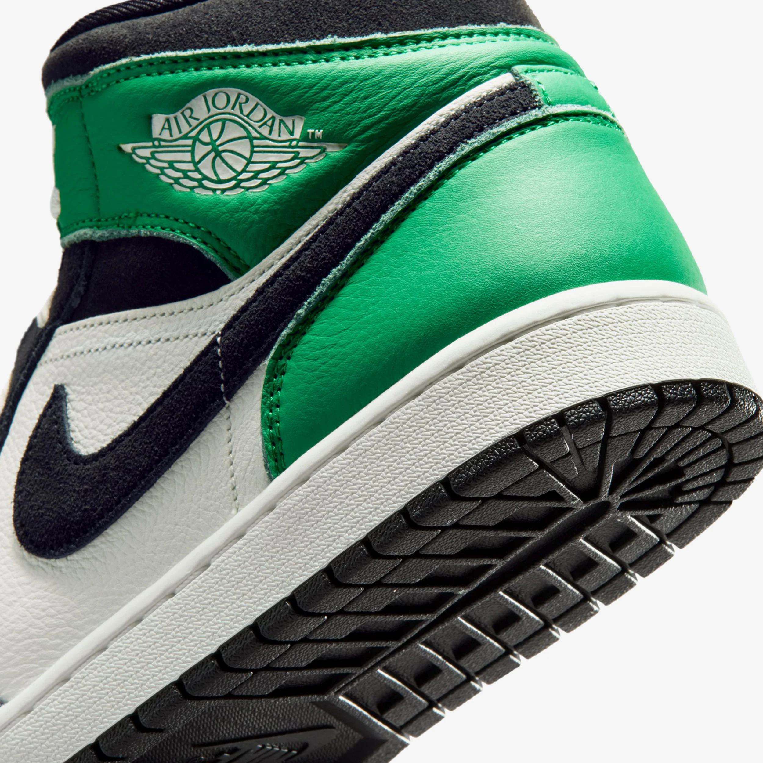 Air Jordan 1 Mid SE "Lucky Green" - Image 7