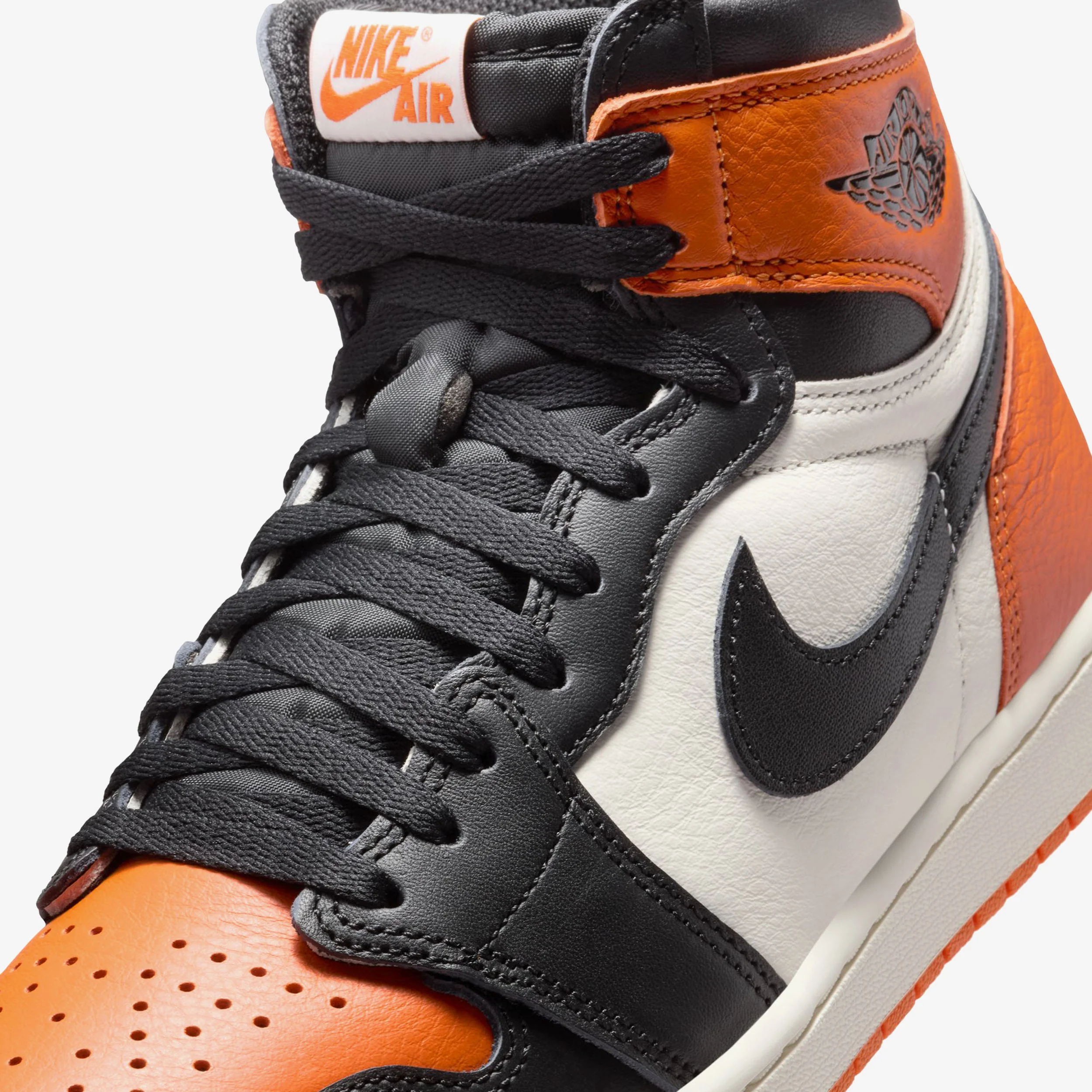 Air Jordan 1 Retro High OG - Image 9