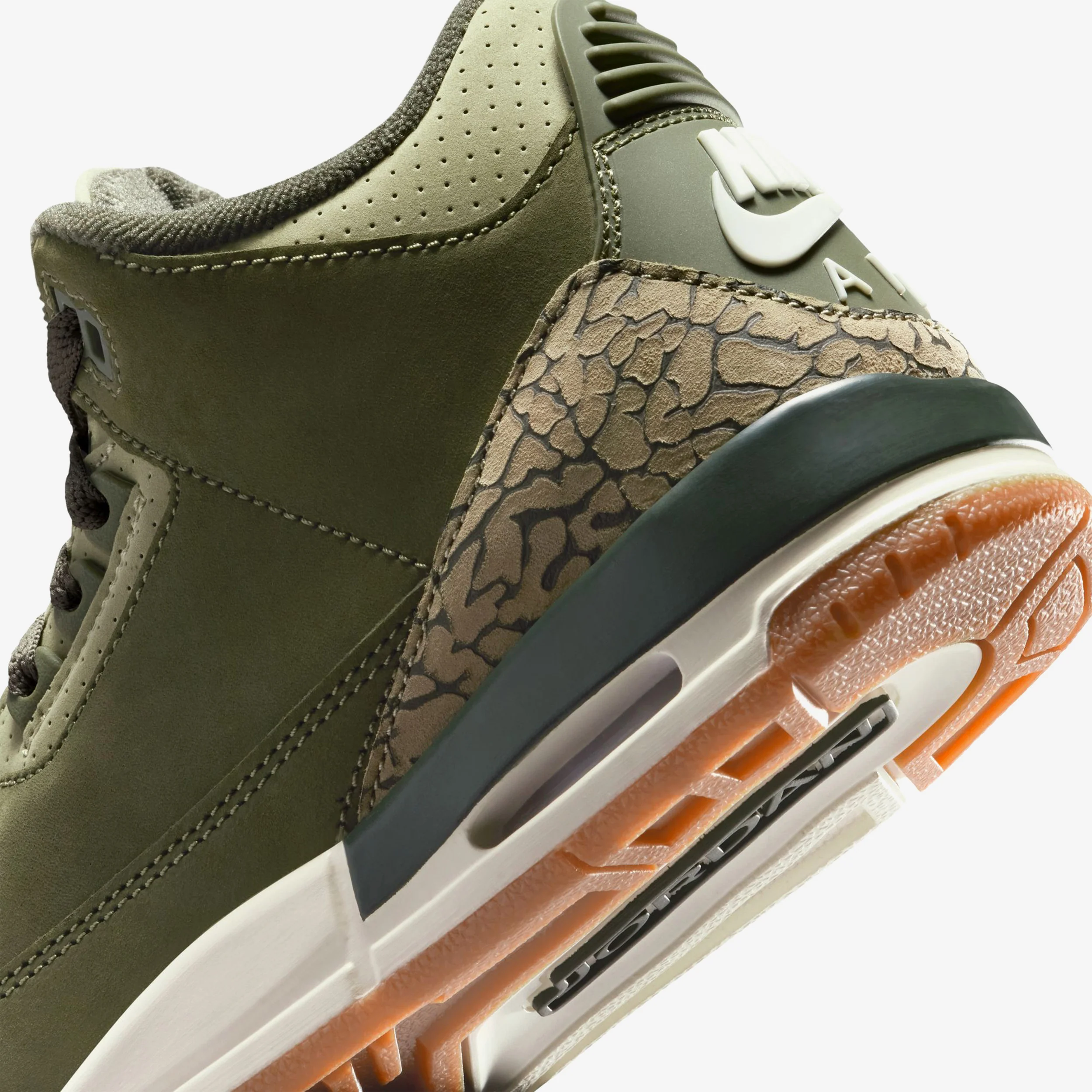 Air Jordan 3 Retro (GS) - Image 8