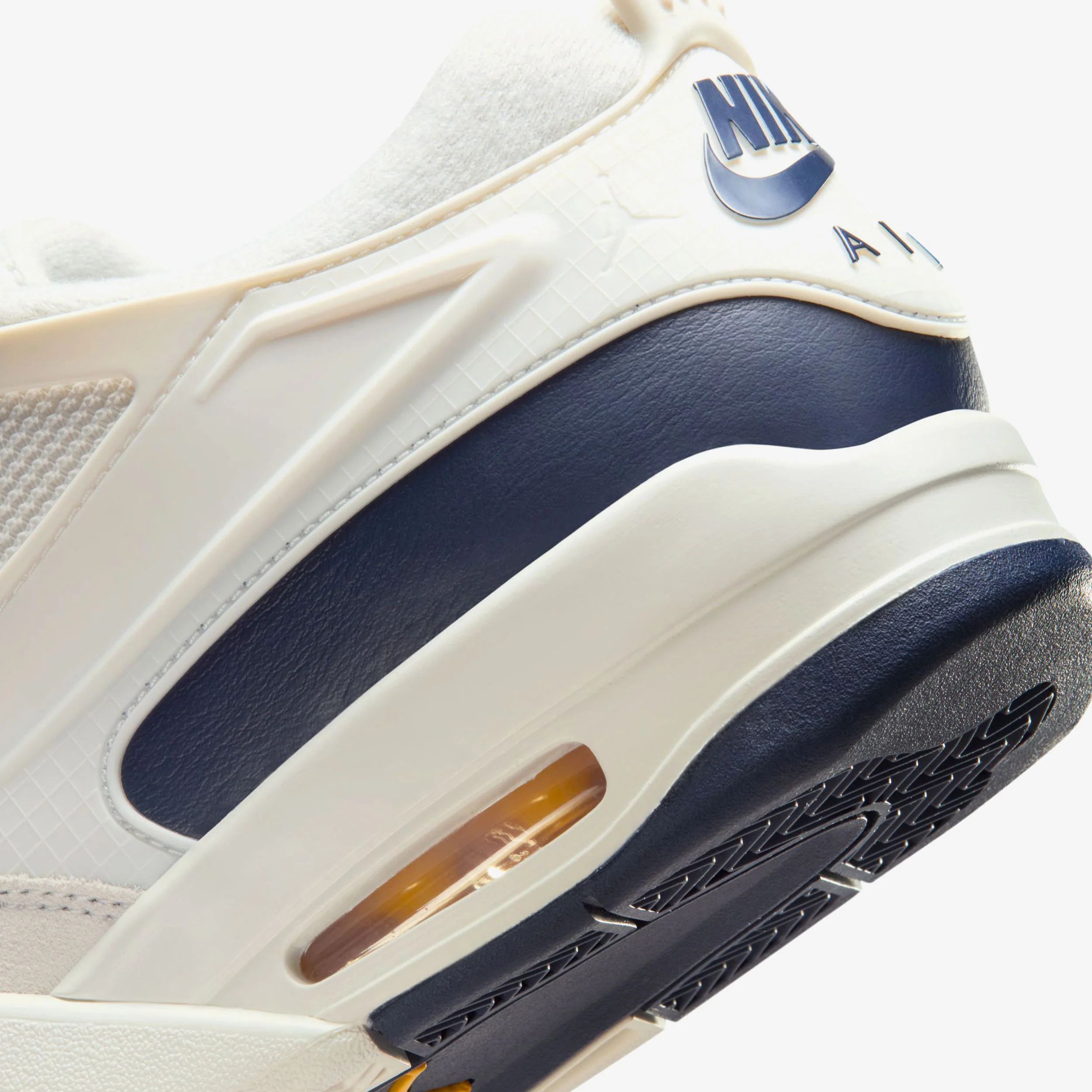 Air Jordan 4 RM - Image 7