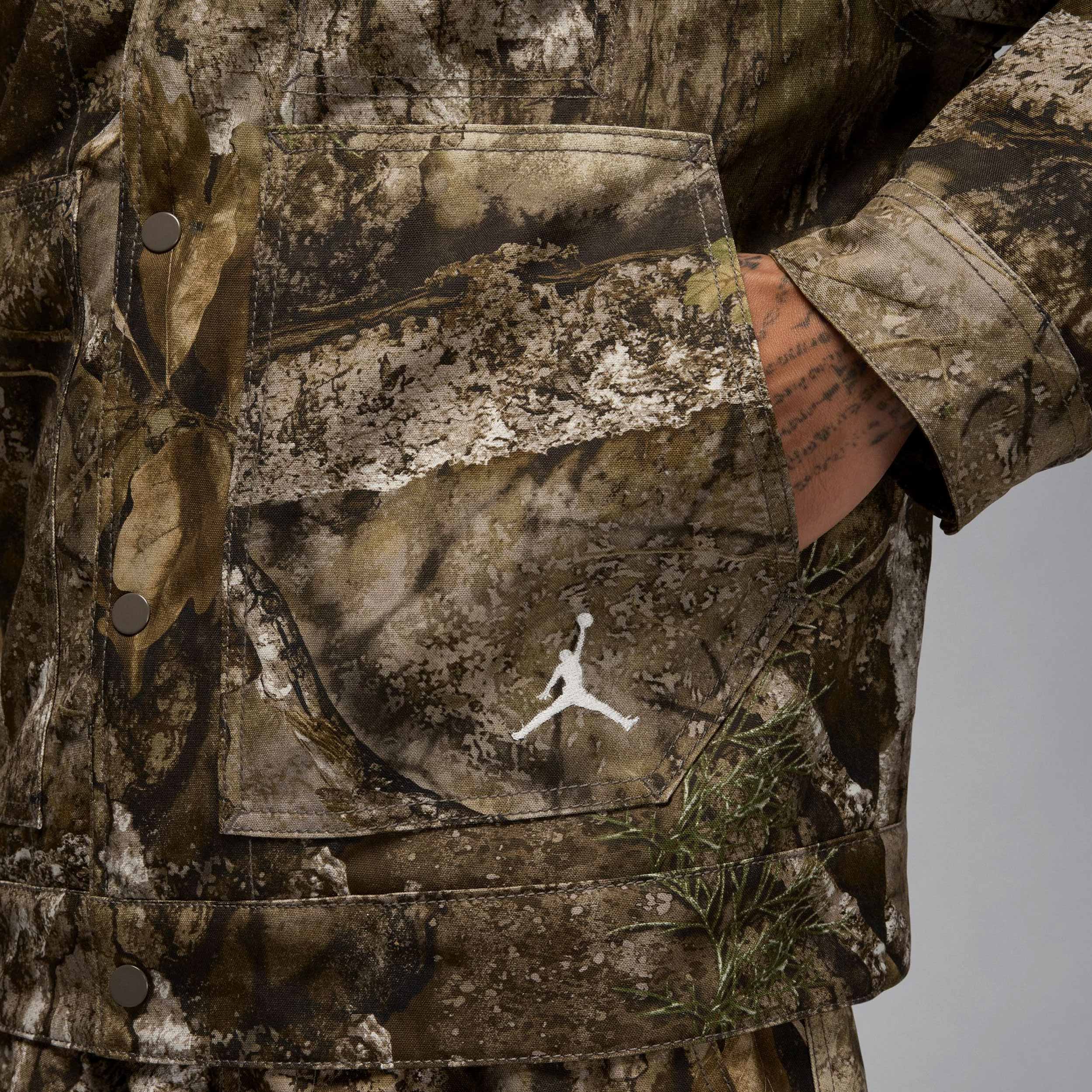 Jordan Flight Chicago Realtree Jacket - Image 5
