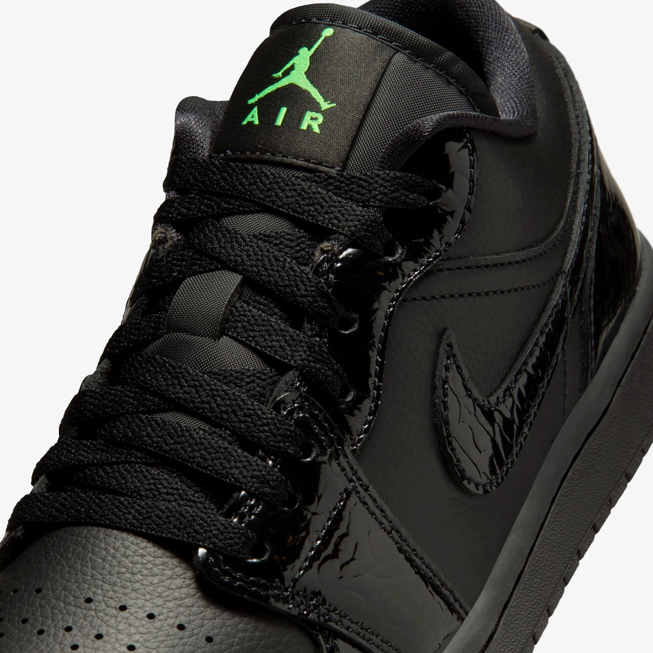 Wmns Air Jordan 1 Low SE - Image 6