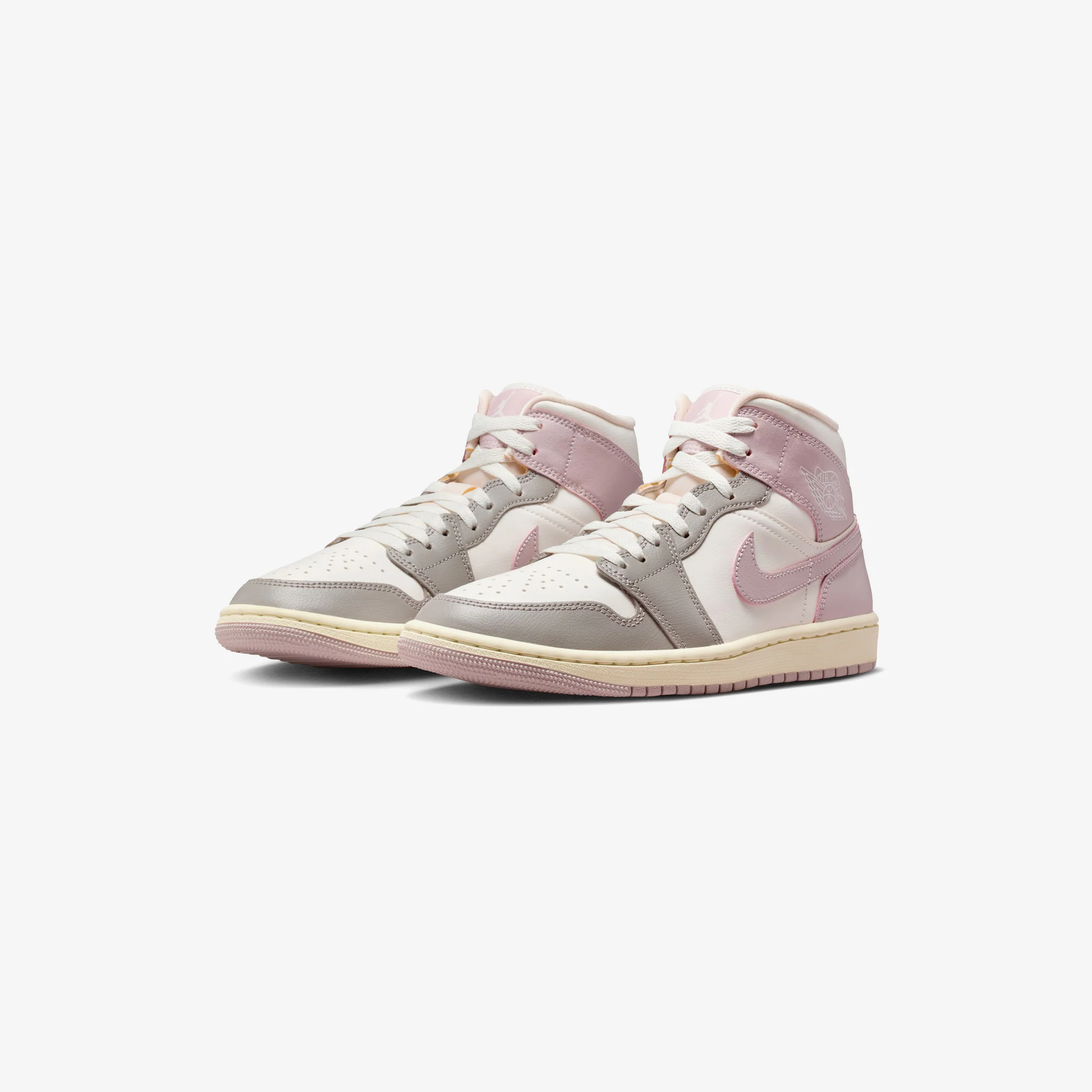 Wmns Air Jordan 1 Mid - Image 2