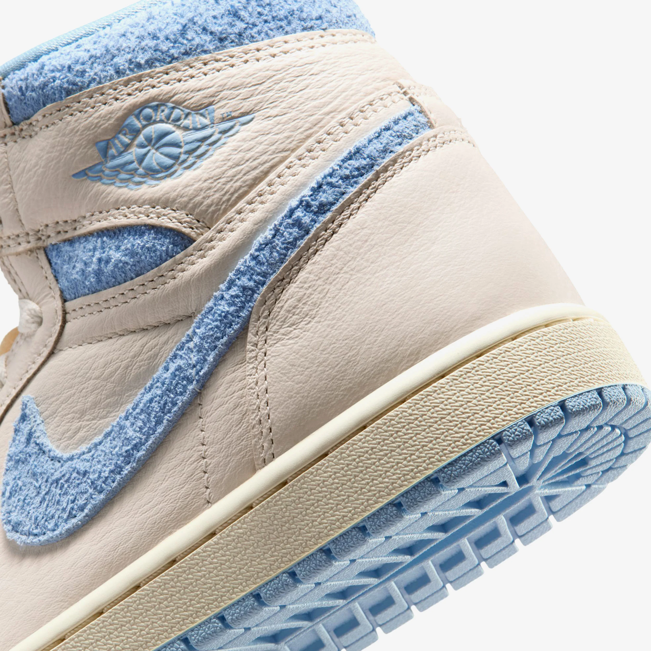 Wmns Air Jordan 1 Retro High OG "Psychic Blue" - Image 7