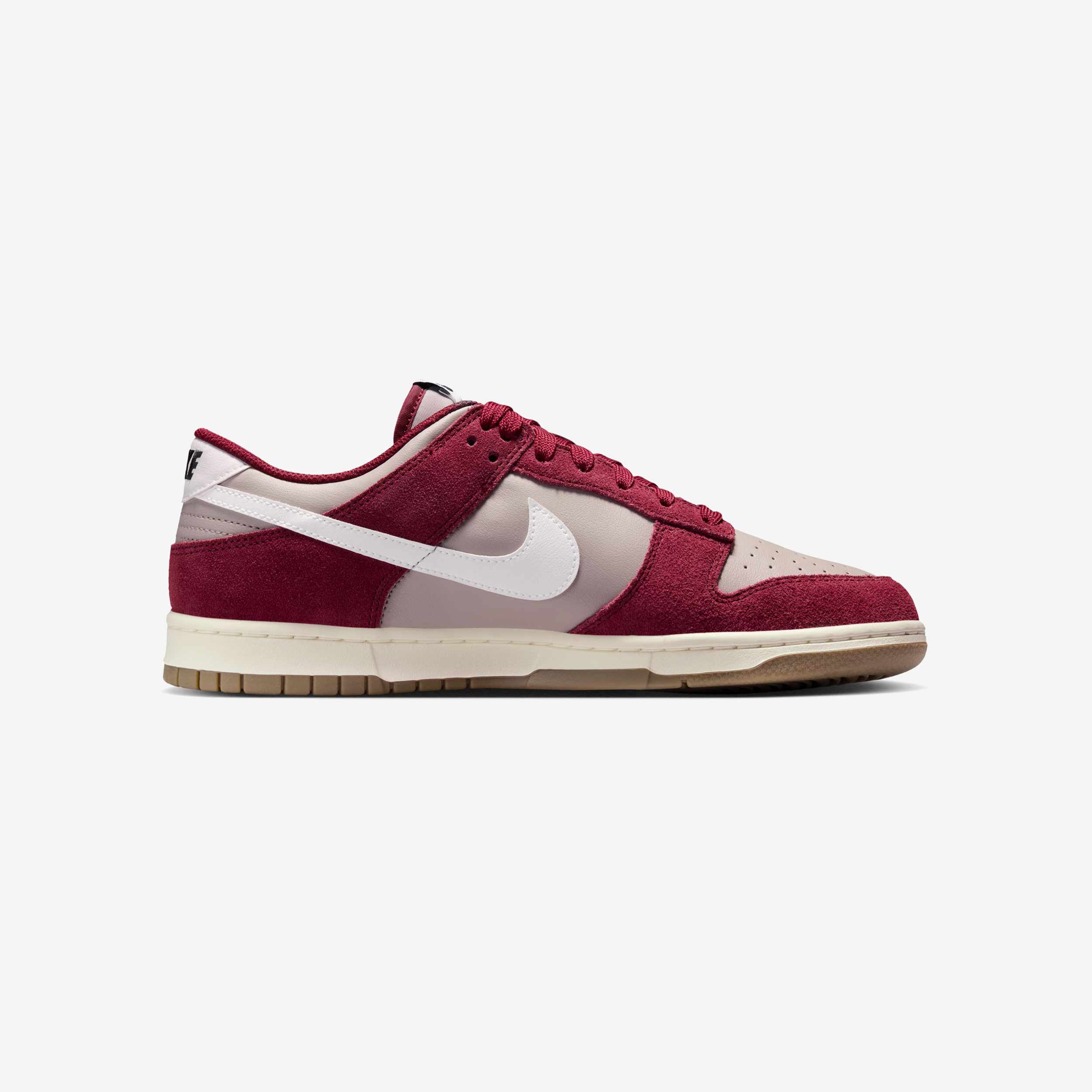 Dunk Low Retro SE