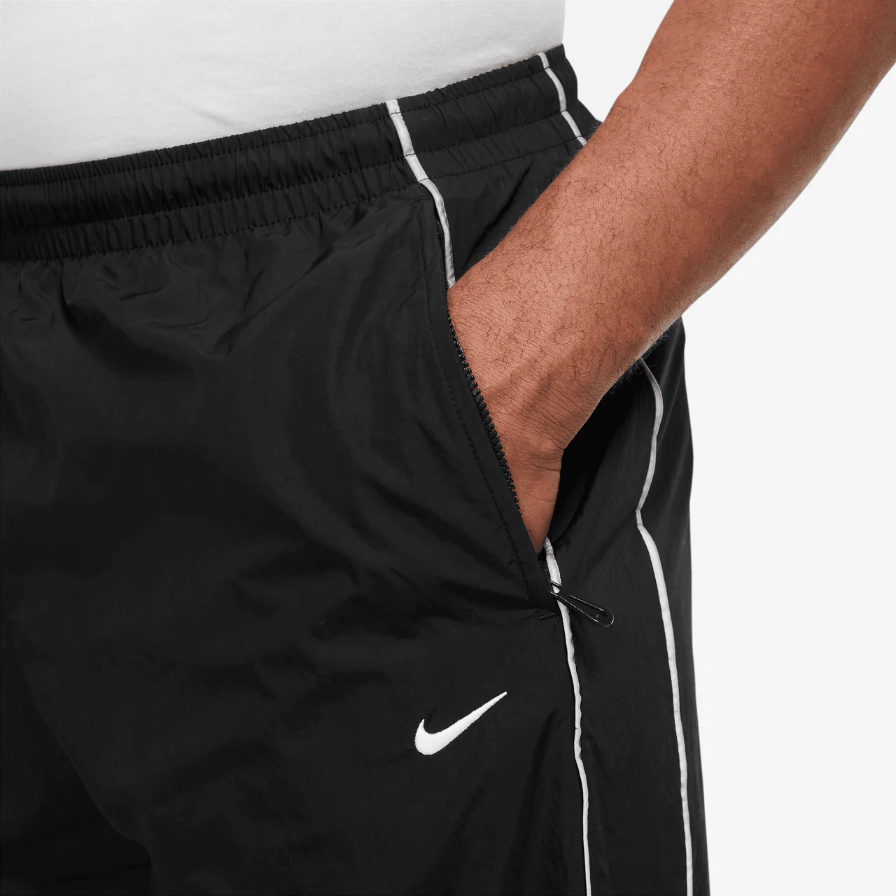 Solo Swoosh Track Pant - Image 3