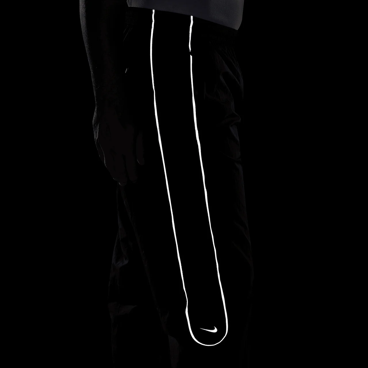 Solo Swoosh Track Pant - Image 4