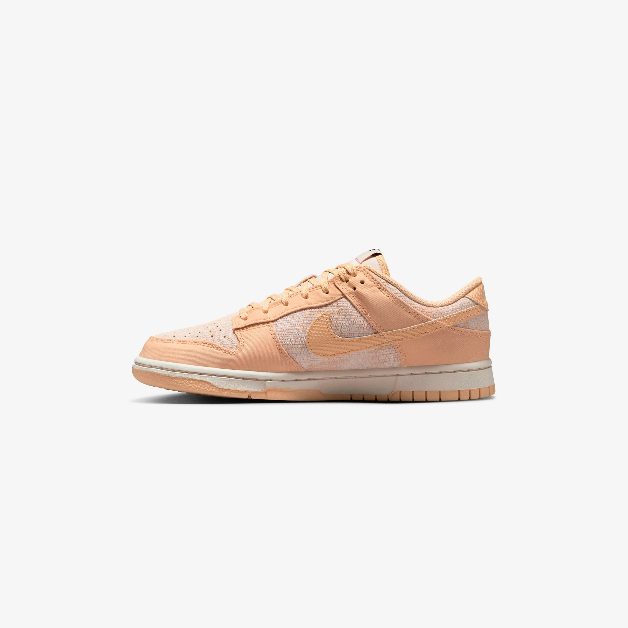 Wmns Dunk Low - Image 2
