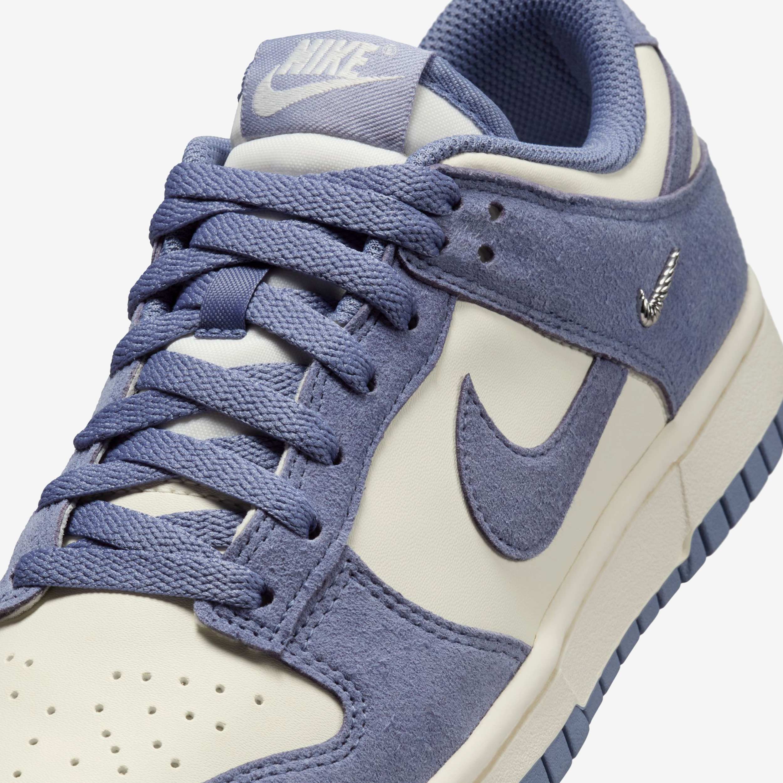 Wmns Dunk Low - Image 6