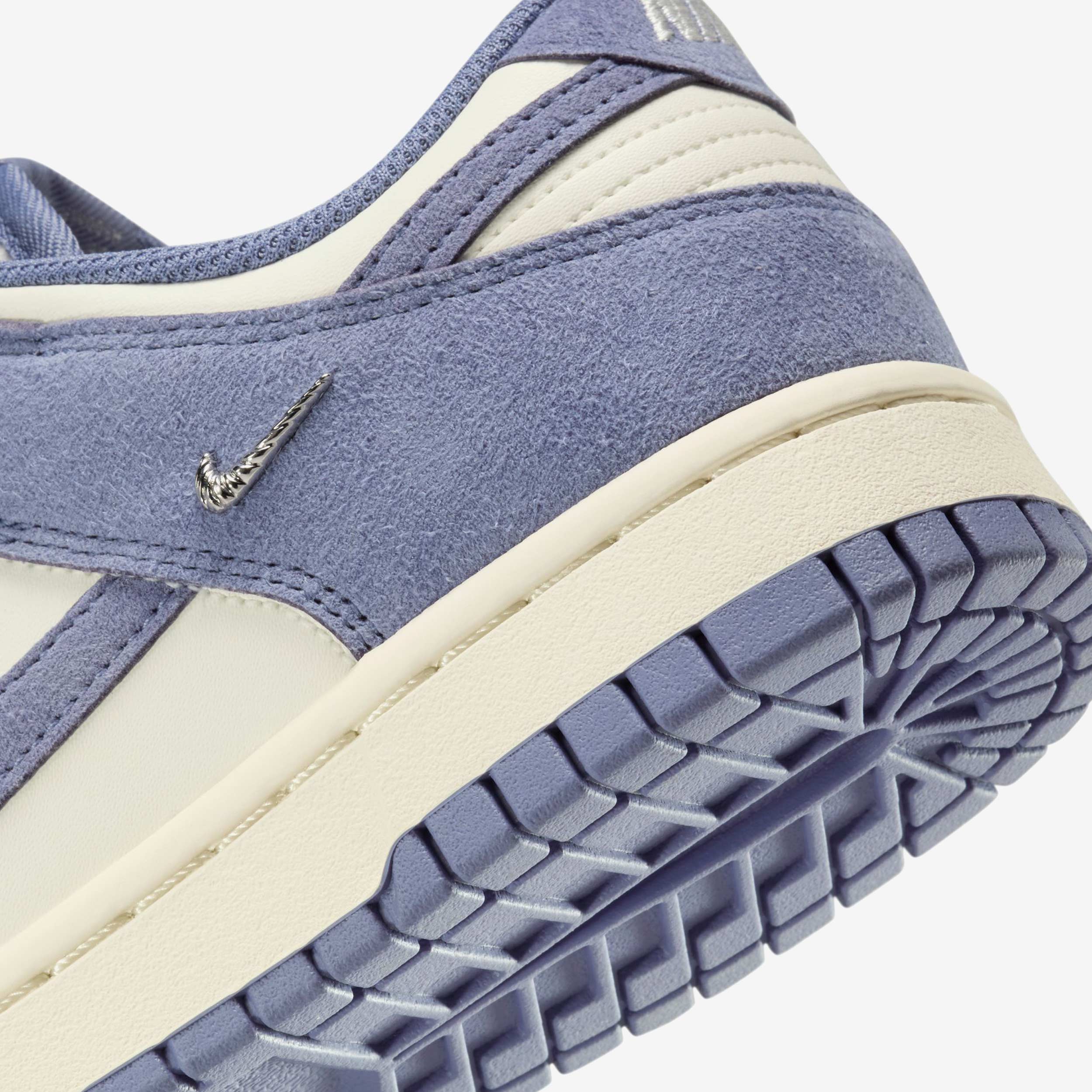 Wmns Dunk Low - Image 7