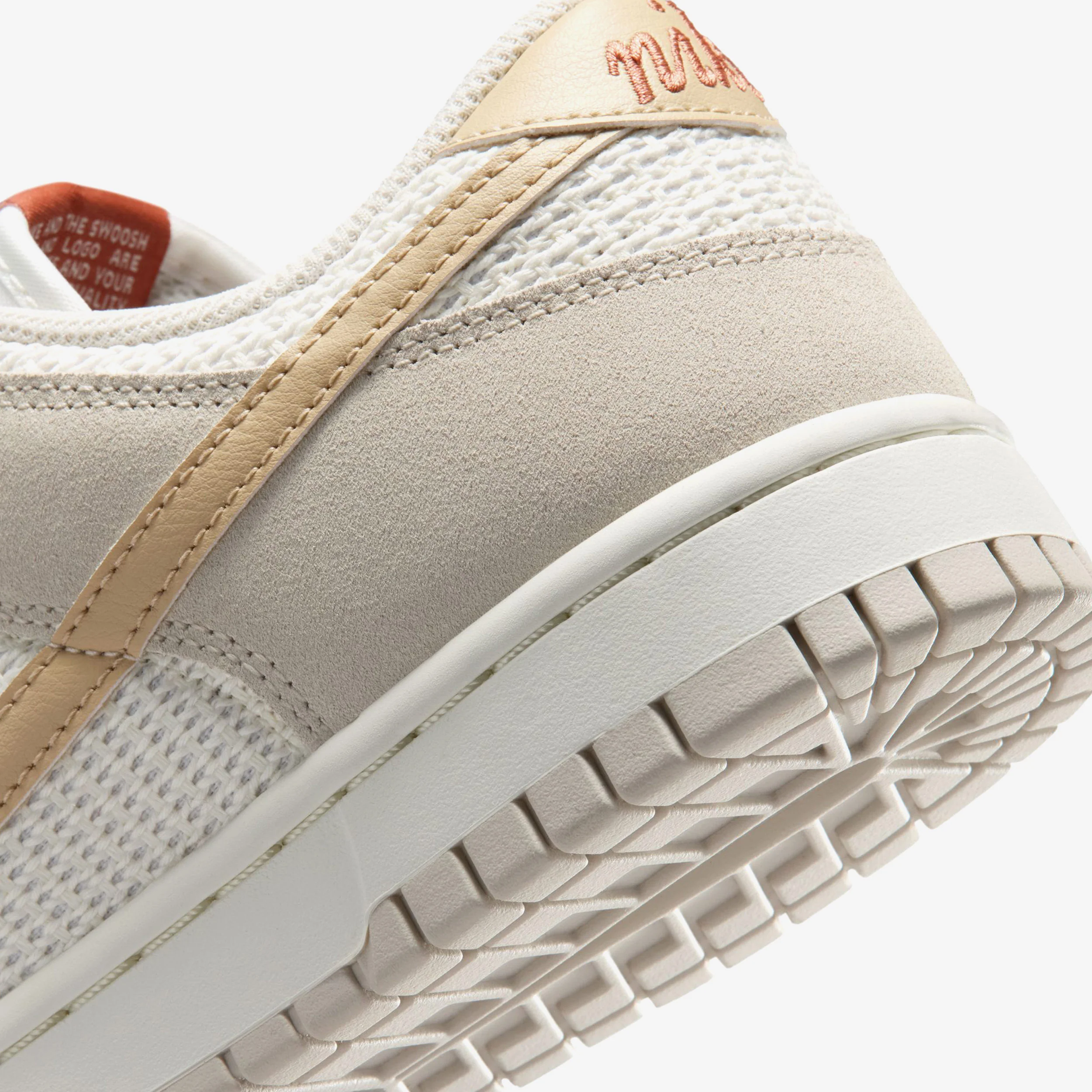Wmns Dunk Low SE - Image 7
